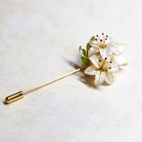 Handmade Lily Flower Brooch Pin, Delicate Floral Lapel Accessory for Suits & Sweaters, Elegant Jewelry Gift