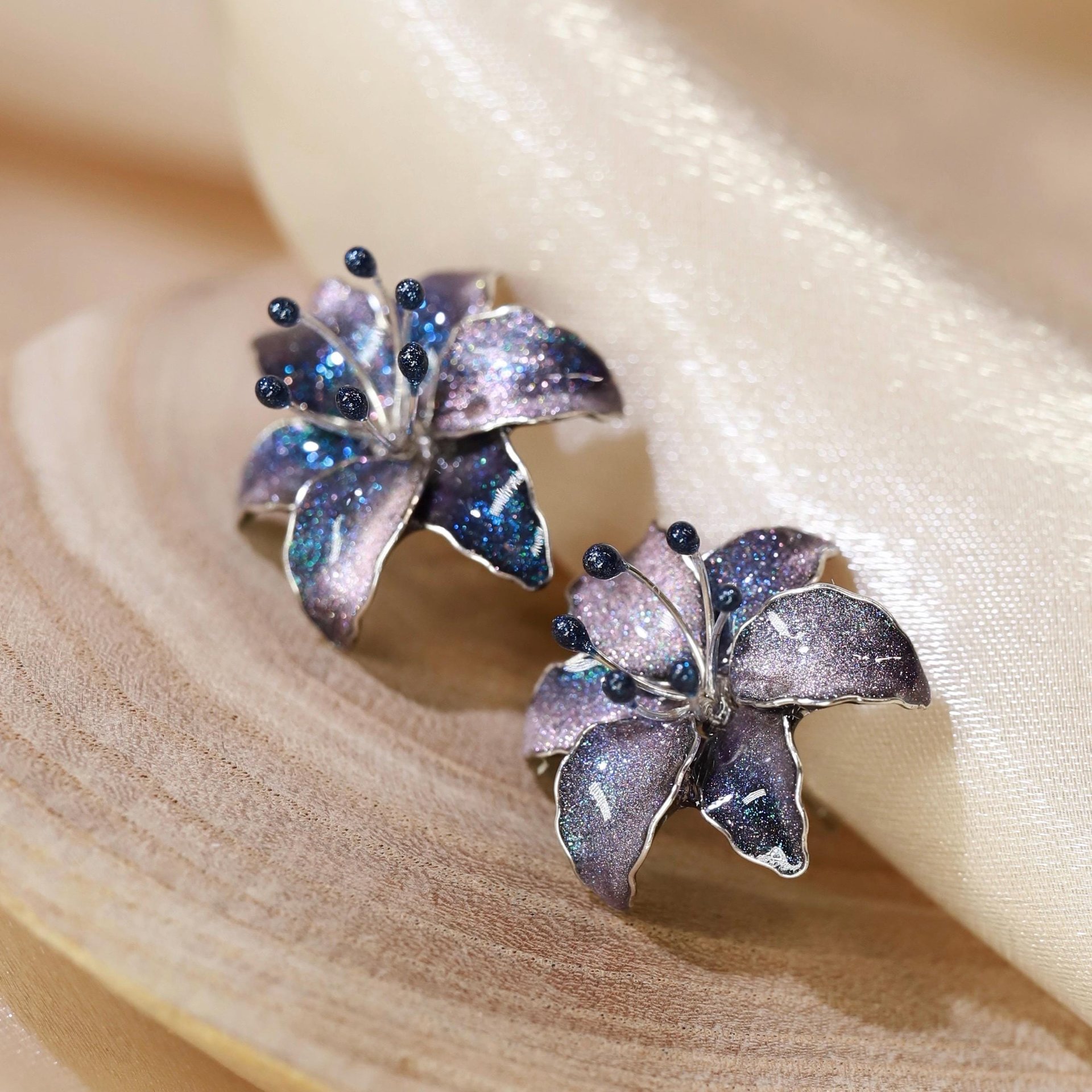 Handmade Wire Resin Sparkling Celestial Lily Flower Stud Earrings