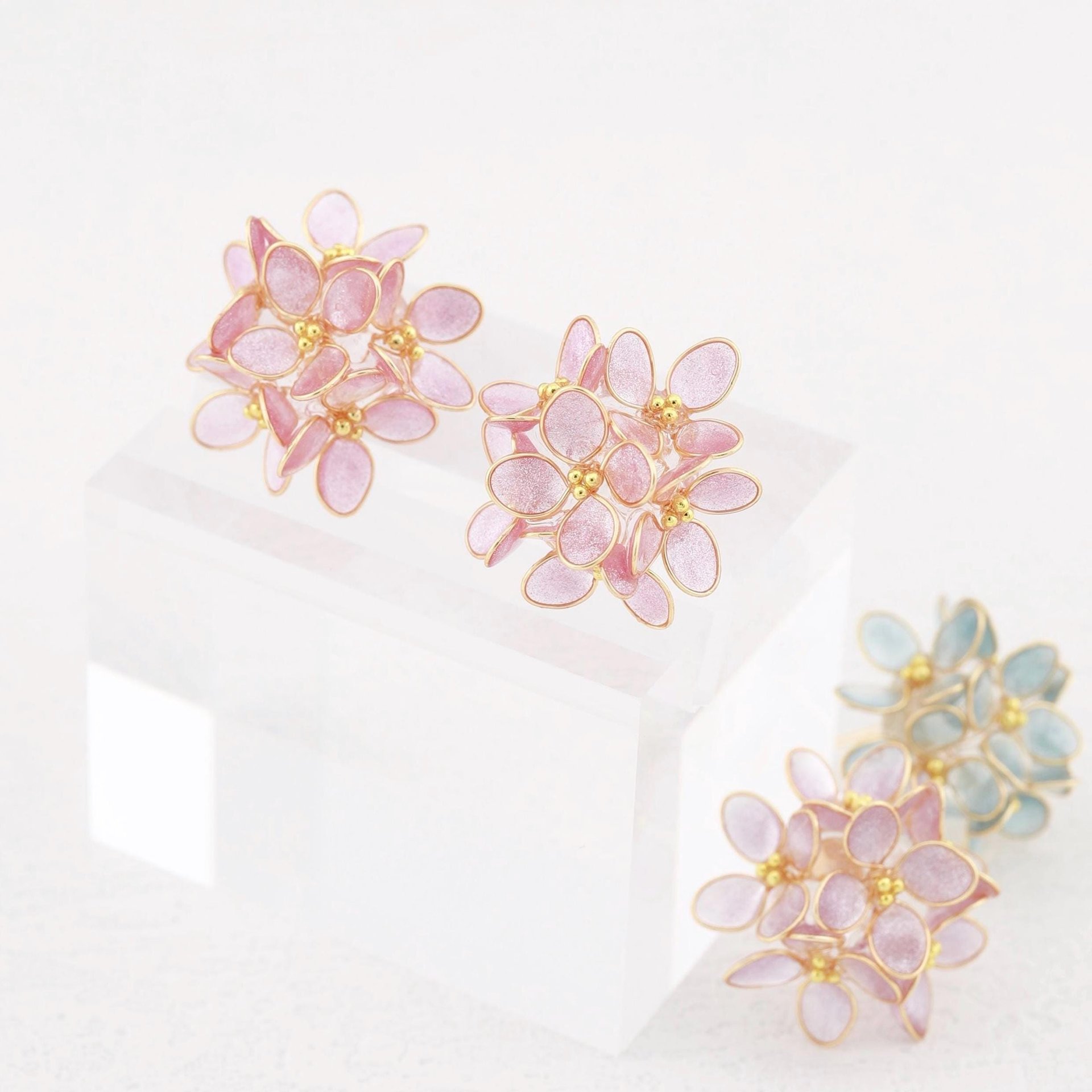Handmade Hydrangea Flowers Earrings and Adjustable Rings, Romatic Floral Jewelry, Delicate Botanical Studs Gift, Hypoallergenic, Clip On