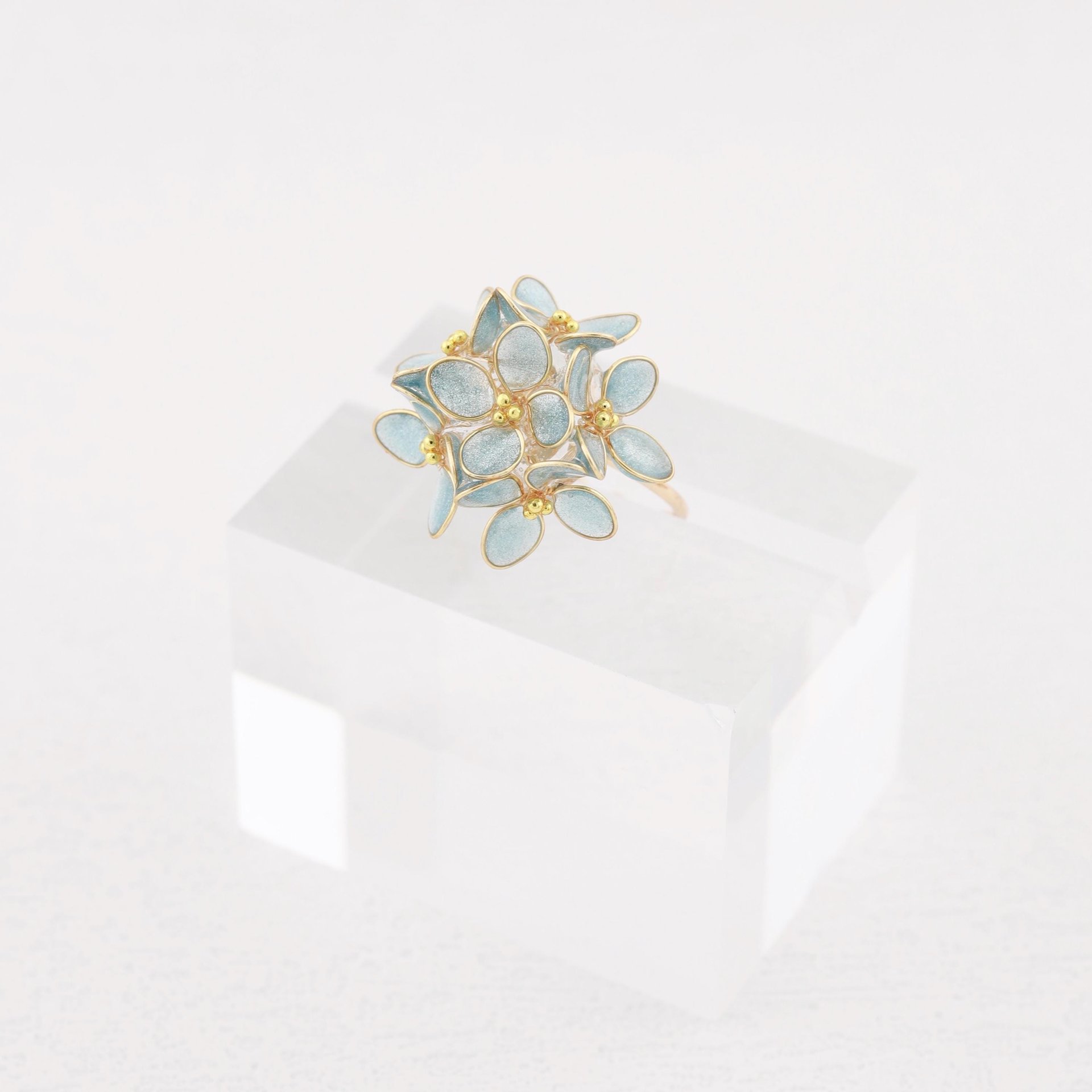 Handmade Hydrangea Flowers Earrings and Adjustable Rings, Romatic Floral Jewelry, Delicate Botanical Studs Gift, Hypoallergenic, Clip On