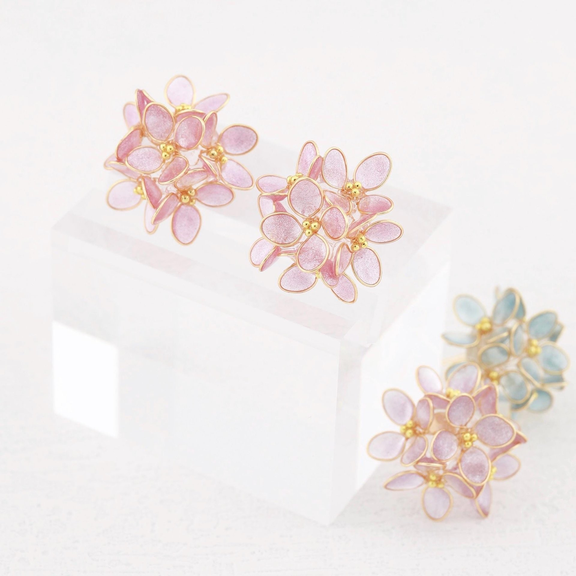 Handmade Hydrangea Flowers Earrings and Adjustable Rings, Romatic Floral Jewelry, Delicate Botanical Studs Gift, Hypoallergenic, Clip On